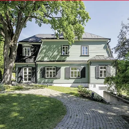 High Status In The Most Luxurious House In