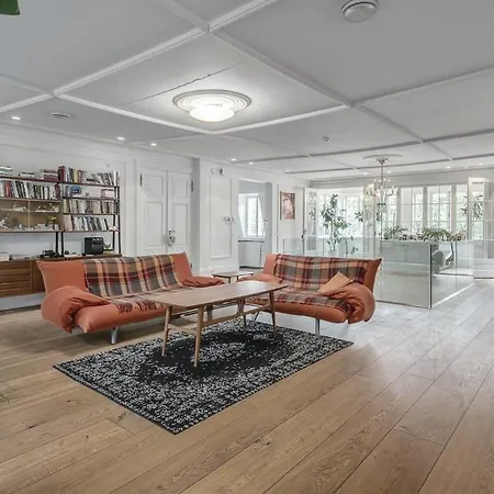 High Status In The Most Luxurious House In Tallinn