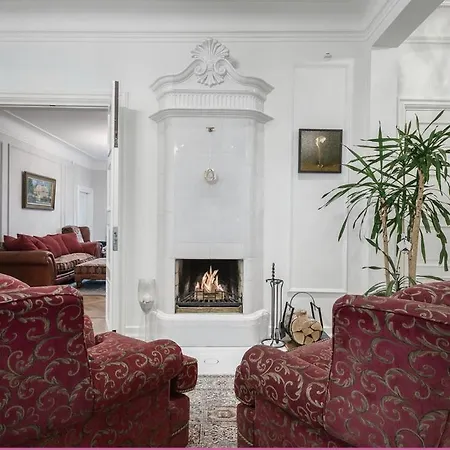 High Status In The Most Luxurious House In * Tallinn