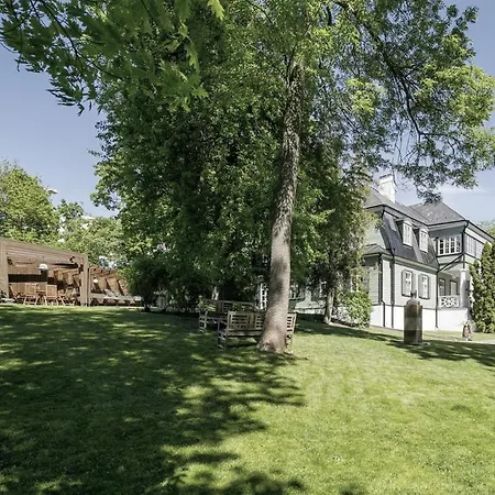 High Status In The Most Luxurious House In