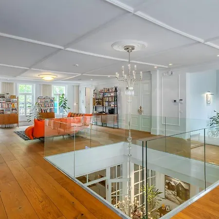 High Status In The Most Luxurious House In Daire Tallinn